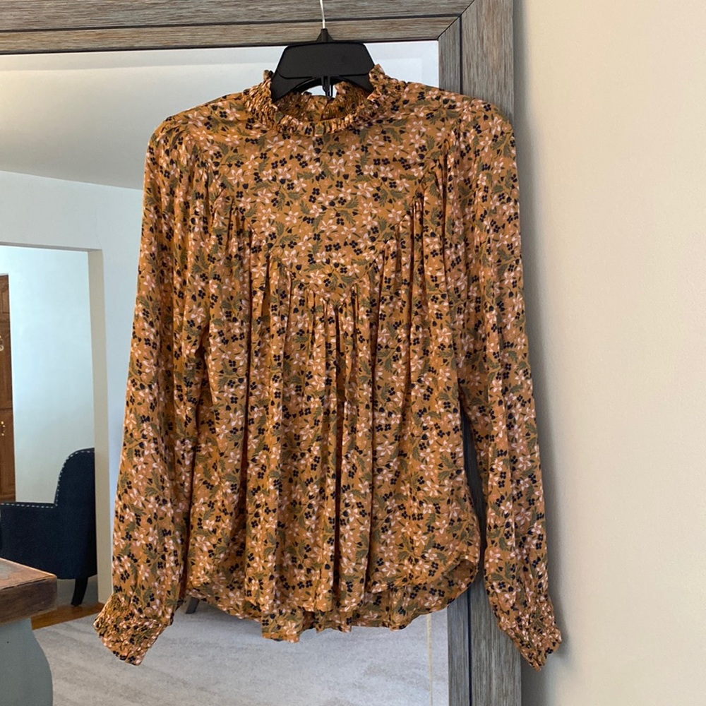 William Rast, S, long sleeve high neck floral blouse, button up back, beautiful!